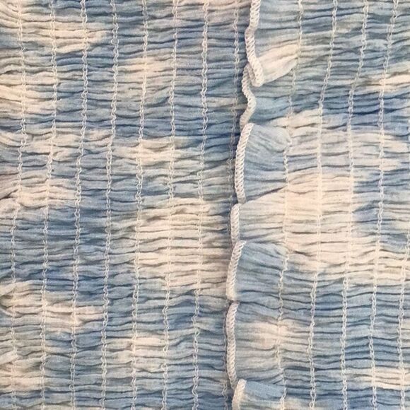 Lush Printed Smocked Crop Top In Blue Swirl - Picture 5 of 5